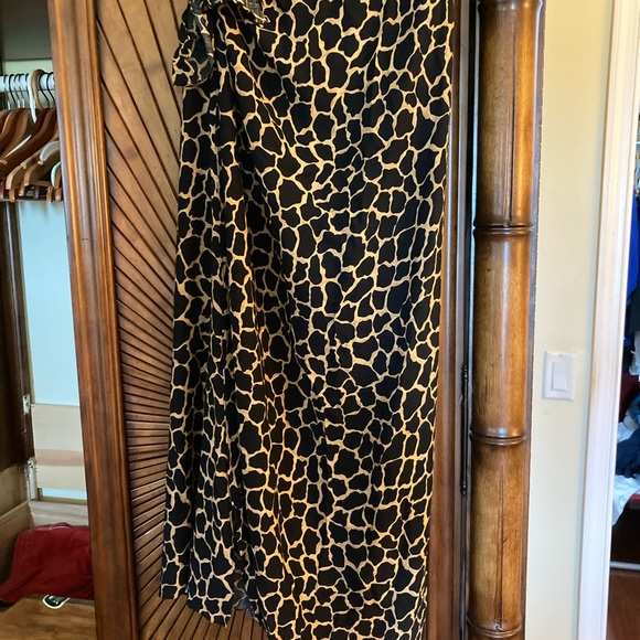 VON SAKEN one size bathing suit cover up - Picture 4 of 5